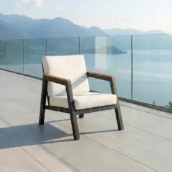 Kantama Lounge Chair