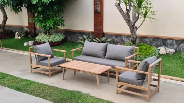 how to choose outdoor furniture material