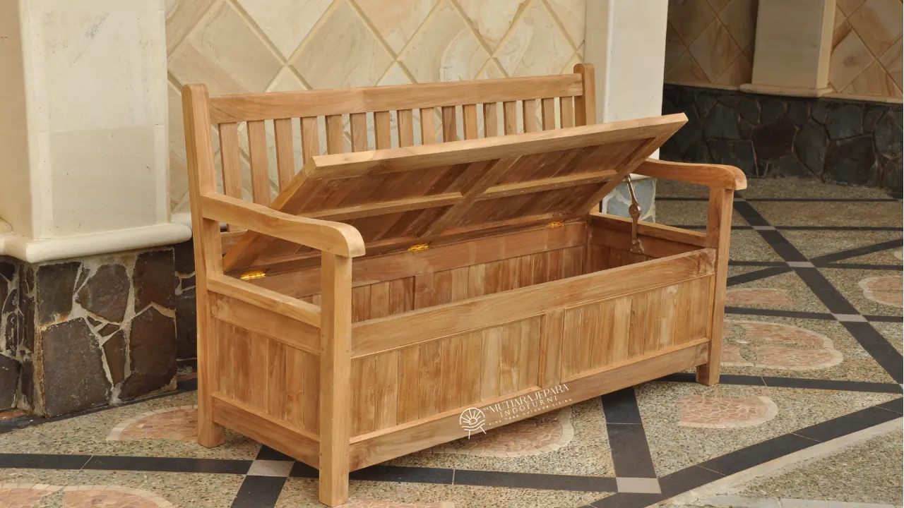 how to choose outdoor storage box